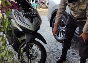 Bom molotov teror rumah warga di Dompu
