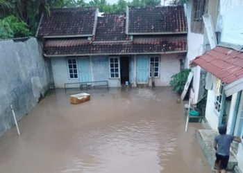 Ratusan rumah diterjang banjir di Dompu NTB