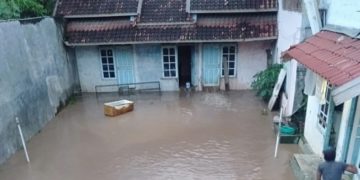 Ratusan rumah diterjang banjir di Dompu NTB
