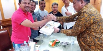 Bupati serahkan dokumen DED perencanaan program prioritas sektor Pariwisata ke Menko Marves