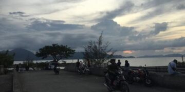 Pantai Ulee Lheu dan Gampong Jawa jadi tempat favorit ngabuburit warga Banda Aceh