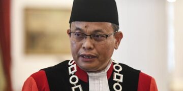 Skandal putusan MK, koalisi sipil desak Guntur Hamzah mundur!