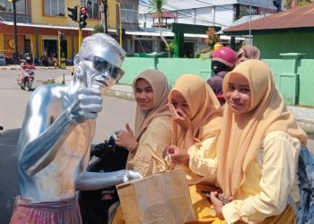 Perjuangan menempuh ribuan kilometer ‘berburu rupiah untuk mewujudkan harapan yang kandas’