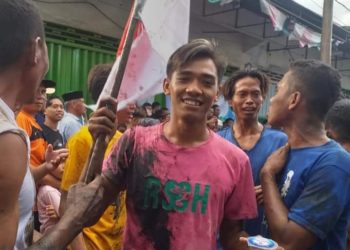 Sukses mencapai puncak pemanjat ulung HUT Kelurahan Potu ke- 89