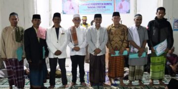 Wabup Dompu dan rombongan safari ramadhan di Kempo