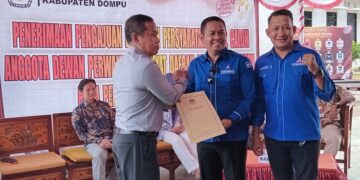 Daftarkan Bacaleg Pemilu 2024, berkas Partai Demokrat Dompu lengkap