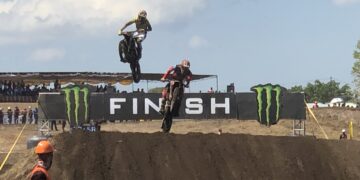 Saling mencuri posisi puncak race 1 MX2, Lucas tercepat