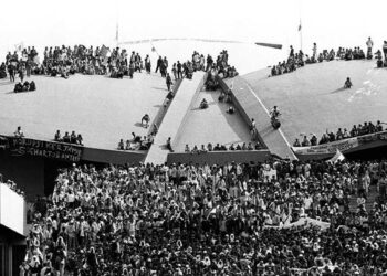 Prediksi: Revolusi Rakyat Akan Berawal Dari Mahkamah Agung