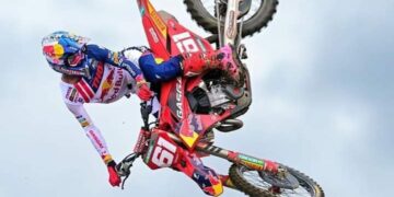 Jorge Prado posisi terdepan race 1 MXGP Selaparang