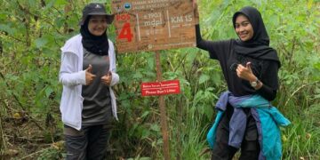 Cerita Bitha dan Nashira: penakluk puncak Tambora