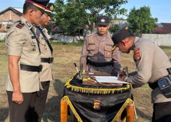 Kapolres Dompu pimpin upacara sertijab sejumlah perwira