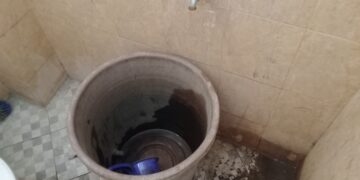 Pusat perkantoran krisis air, pegawai di Dompu pulang pipis di rumah