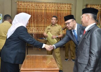 Selamat! Afifuddin dilantik jadi staf ahli Bupati Bima