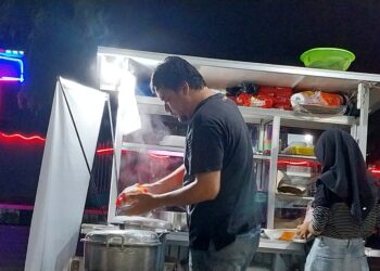 Gurihnya beda Pangsit Cwie Mie SMA 1 Dompu