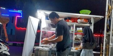 Gurihnya beda Pangsit Cwie Mie SMA 1 Dompu