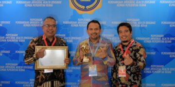 Komitmen lindungi kesehatan warga, Dompu raih penghargaan UHC