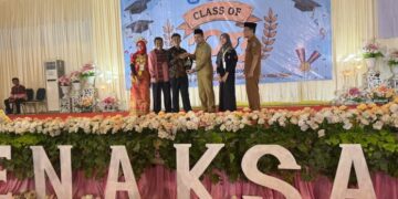 Bupati Dompu: Ayo bersama-sama meningkatkan kualitas pendidikan