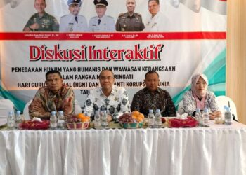 Diskusi interaktif Dikpora Dompu, guru dapat kuliah hukum dari Kajari