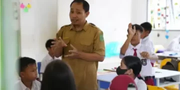 Guru harus diberikan keamanan saat mengajar