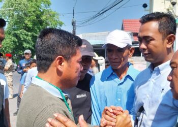 Blusukan Bambang Firdaus disambut meriah warga Karijawa