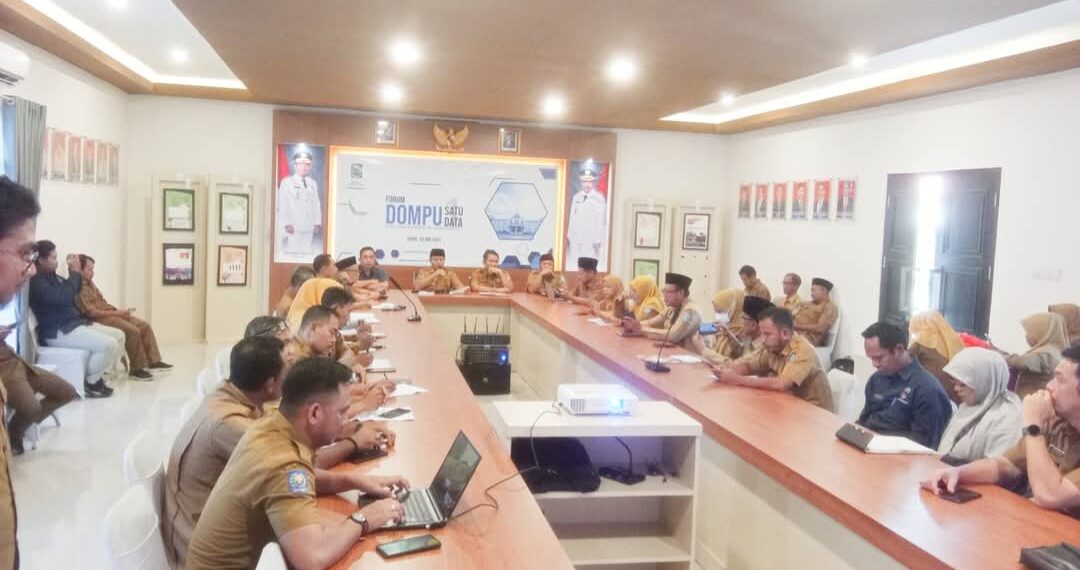 📷 pertemuan Forum Dompu Satu Data di Aula Bappeda dan Litbang Dompu. (Zn).