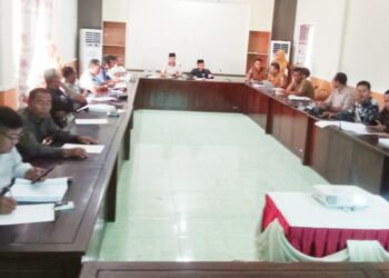 Bappeda Kabupaten Dompu hadiri rapat pembahasan Ranwal RPJMD dengan DPRD