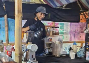 Saat bule kepincut Kopi Tambora