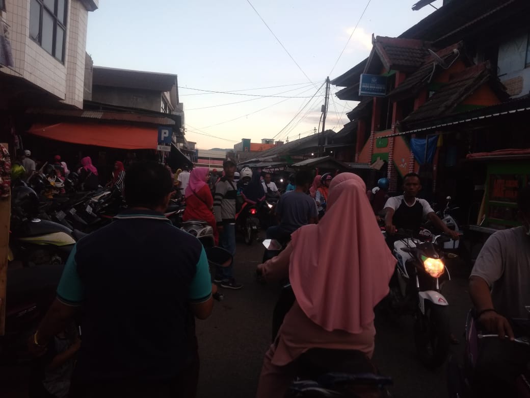 belanja lebaran
