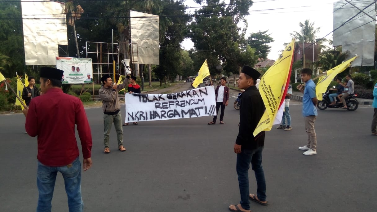 Penolakan referendum Aceh oleh PMII Cabang Lombok Timur, Nusa Tenggara Barat dalam aksi damai bertepatan dengan peringatan hari lahir Pancasila 1 Juni 2019. (Foto ; aa).