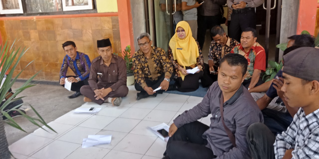 dialog tolak puskesmas
