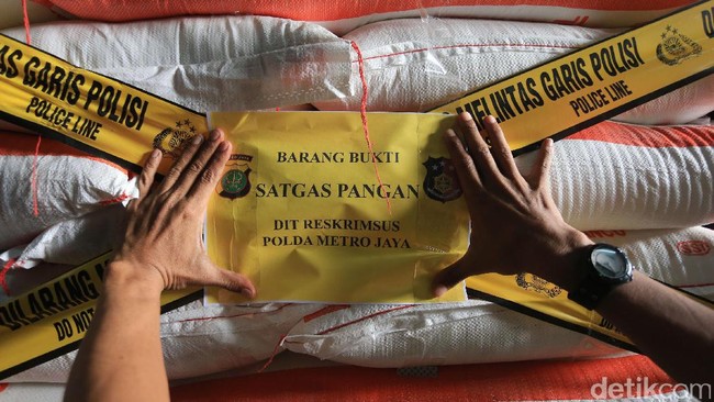 beras kemasan illegal