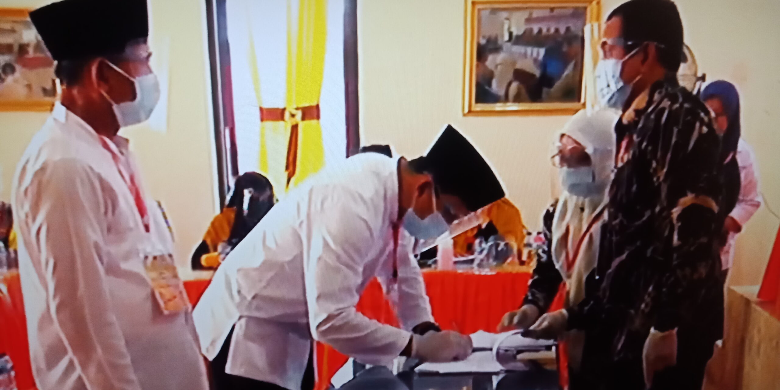 KPUD Dompu terima berkas pencalonan AKJ Syah