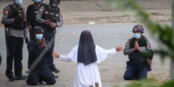 Biarawati