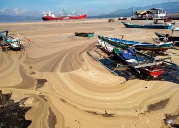 Air laut teluk bima