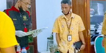 Korupsi koni dompu