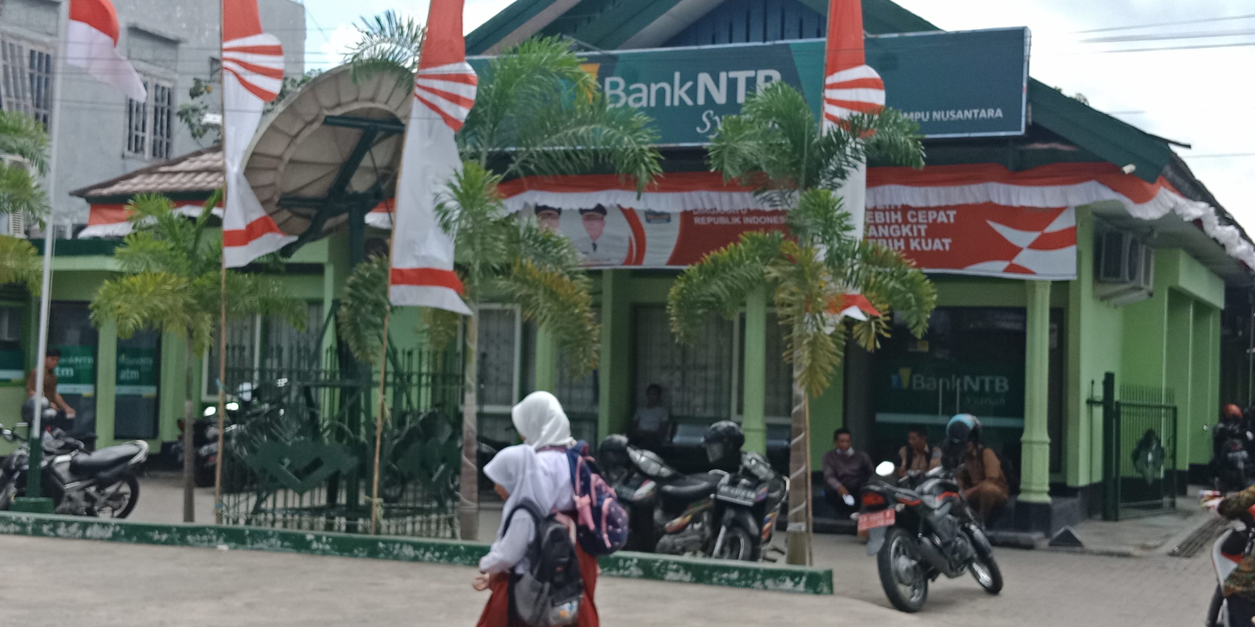 Mushola digadai, warga tolak eksekusi oleh Bank NTB Syari’ah