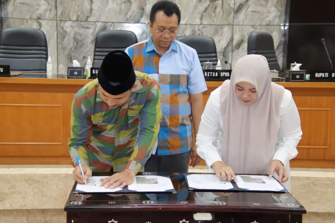 Bupati Dompu dan Bupati Bima tandatangani kesepakatan tapal batas daerah