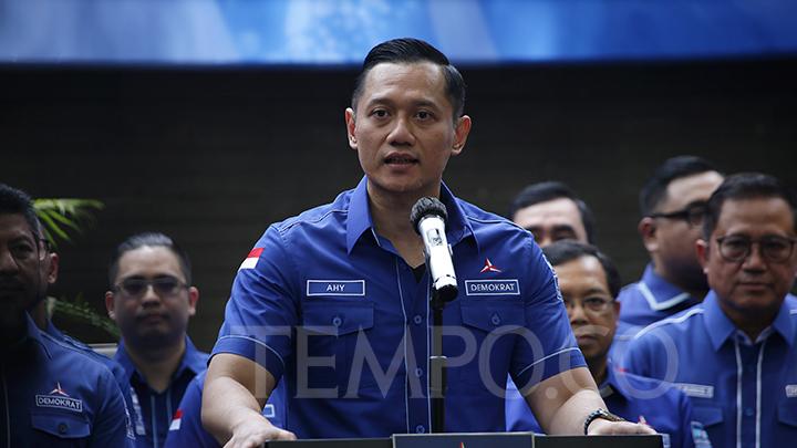 📷 Ketua Umum Partai Demokrat Agus Harimurti Yudhoyono (AHY) memberikan keterangan pers awal tahun 2023 di Kantor DPP Partai Demokrat, Jakarta, Kamis, 12 Januari 2022. Ketua Umum Partai Demokrat Agus Harimurti Yudhoyono (AHY) memberikan pandangan dan isu-isu terkini seperti mengatakan Partai Demokrat menolak UU Cipta Kerja, dan sistem proporsional tertutup pada Pemilu 2024. (Tempo).