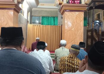 Masjid Agung Baiturrahman Dompu sholat taraweh perdana puasa ramadhan 1444 H