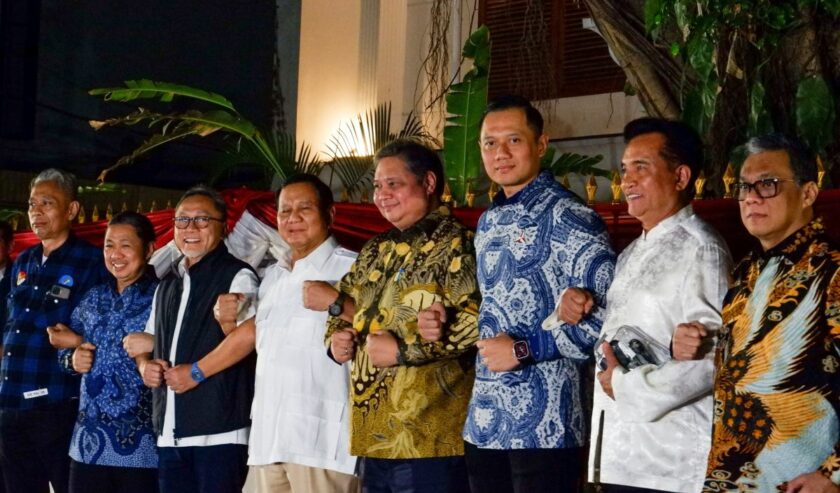 📷 Tujuh ketum parpol pendukung Prabowo. (Ist).