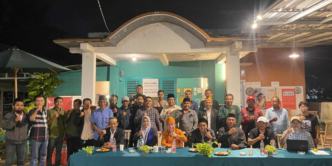 📷 Peserta dialog Ranwal RPJMD Dompu 2025-2030 di Ruber YPAD usai mencurahkan pikiran untuk pembangunan masyarakat Dompu. (Kmas).